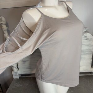 Stylish Women's Tan Top with Cut-Out Sleeve